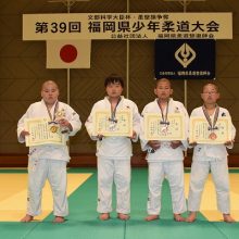 個人の部 男子６年生(左から優勝・準優勝・３位)